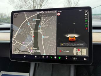 TESLA Model 3 (Dual Motor) Long Range Saloon 4dr Electric Auto 4WDE (346 ps)