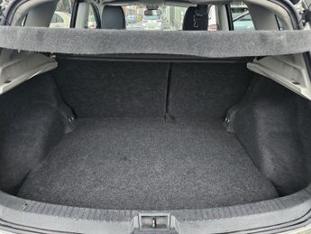 NISSAN QASHQAI 2.0 dCi Tekna SUV 5dr Diesel Auto 4WD Euro 4 (150 ps)