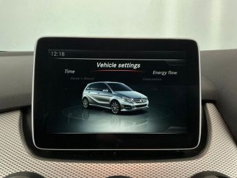 MERCEDES-BENZ B CLASS Electric Art MPV 5dr Electric Auto (179 ps)
