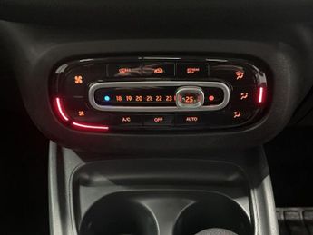 SMART FORTWO 17.6kWh Prime (Premium) Coupe 2dr Electric Auto (22kW Charger) (