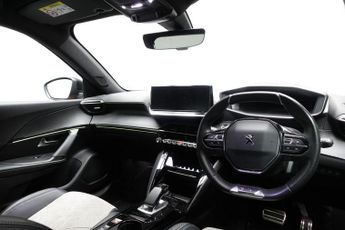 PEUGEOT E-2008 50kWh GT Premium SUV 5dr Electric Auto (136 ps)