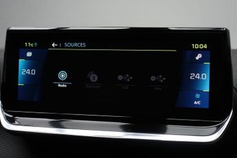 PEUGEOT E-2008 50kWh GT Premium SUV 5dr Electric Auto (136 ps)