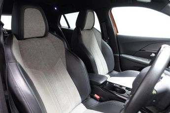 PEUGEOT E-2008 50kWh GT Premium SUV 5dr Electric Auto (136 ps)