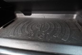 PEUGEOT E-2008 50kWh GT Premium SUV 5dr Electric Auto (136 ps)