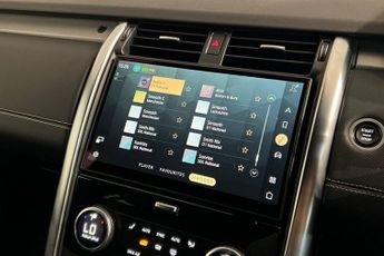 LAND ROVER DISCOVERY 3.0 D300 MHEV R-Dynamic SE SUV 5dr Diesel Auto 4WD Euro 6 (s/s) 