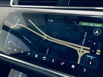 LAND ROVER RANGE ROVER EVOQUE 2.0 P250 MHEV HSE SUV 5dr Petrol Auto 4WD Euro 6 (s/s) (249 ps)