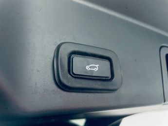 LAND ROVER RANGE ROVER EVOQUE 2.0 P250 MHEV HSE SUV 5dr Petrol Auto 4WD Euro 6 (s/s) (249 ps)