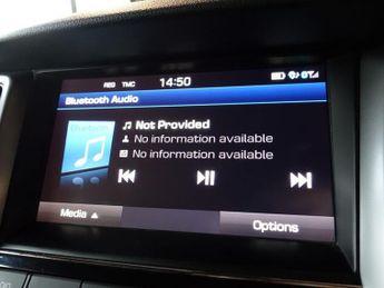 HYUNDAI TUCSON 2.0 CRDi Premium SUV 5dr Diesel Auto 4WD Euro 6 (136 ps)