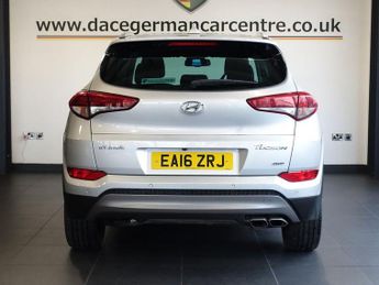 HYUNDAI TUCSON 2.0 CRDi Premium SUV 5dr Diesel Auto 4WD Euro 6 (136 ps)
