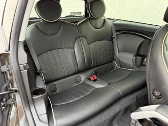 MINI CLUBMAN 1.6 Cooper S Estate 5dr Petrol Steptronic Euro 4 (175 ps)