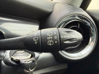 MINI CLUBMAN 1.6 Cooper S Estate 5dr Petrol Steptronic Euro 4 (175 ps)