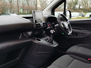 VAUXHALL COMBO 1.5 Turbo D 2300 Sportive Panel Van 6dr Diesel Manual L2 H1 Euro