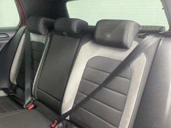 VOLKSWAGEN GOLF 2.0 TSI BlueMotion Tech R Hatchback 5dr Petrol DSG 4Motion Euro 