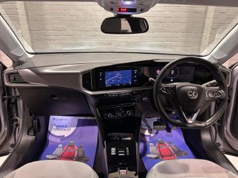 VAUXHALL MOKKA ELECTRIC 50kWh Elite Nav Premium SUV 5dr Electric Auto (136 ps)