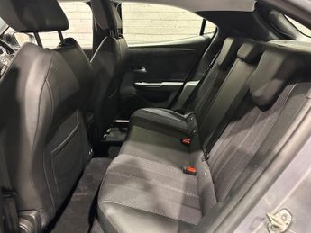 VAUXHALL MOKKA ELECTRIC 50kWh Elite Nav Premium SUV 5dr Electric Auto (136 ps)