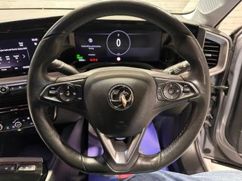 VAUXHALL MOKKA ELECTRIC 50kWh Elite Nav Premium SUV 5dr Electric Auto (136 ps)