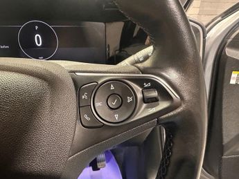 VAUXHALL MOKKA ELECTRIC 50kWh Elite Nav Premium SUV 5dr Electric Auto (136 ps)