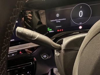 VAUXHALL MOKKA ELECTRIC 50kWh Elite Nav Premium SUV 5dr Electric Auto (136 ps)