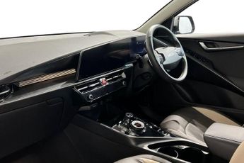 KIA NIRO 64.8kWh 3 SUV 5dr Electric Auto (201 bhp) Reverse Camera, Front 