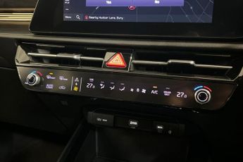 KIA NIRO 64.8kWh 3 SUV 5dr Electric Auto (201 bhp) Reverse Camera, Front 