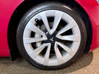 TESLA Model 3 (Dual Motor) Long Range Saloon 4dr Electric Auto 4WDE (346 ps)