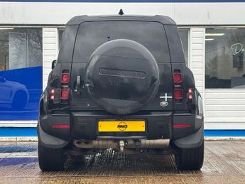 LAND ROVER DEFENDER 2.0 SD4 SE SUV 5dr Diesel Auto 4WD Euro 6 (s/s) (200 ps)