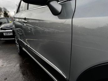 SUZUKI SX4 S-CROSS 1.6 SZ5 SUV 5dr Petrol CVT ALLGRIP Euro 6 (120 ps)