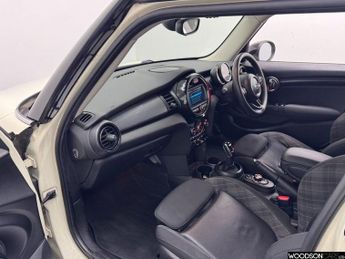 MINI HATCH 1.5 Cooper Classic Hatchback 5dr Petrol Steptronic Euro 6 (s/s) 