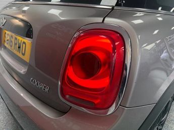 MINI HATCH 1.5 Cooper Hatchback 5dr Petrol Auto Euro 6 (s/s) (136 ps)