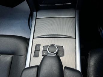 MERCEDES-BENZ E-CLASS 2.1 E220 BlueTEC SE Saloon 4dr Diesel G-Tronic+ Euro 6 (s/s) (17