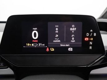 VOLKSWAGEN ID.3 Pro Performance 58kWh Family Hatchback 5dr Electric Auto (204 ps