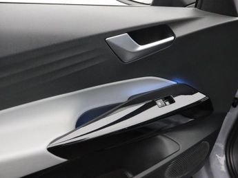 VOLKSWAGEN ID.3 Pro Performance 58kWh Family Hatchback 5dr Electric Auto (204 ps