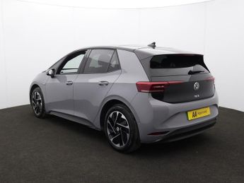 VOLKSWAGEN ID.3 Pro Performance 58kWh Family Hatchback 5dr Electric Auto (204 ps
