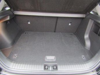 HYUNDAI KONA 1.6 h-GDi SE Connect SUV 5dr Petrol Hybrid DCT Euro 6 (s/s) (141