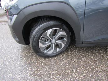 HYUNDAI KONA 1.6 h-GDi SE Connect SUV 5dr Petrol Hybrid DCT Euro 6 (s/s) (141