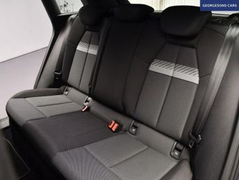 AUDI Q4 E-TRON 35 Sport SUV 5dr Electric Auto 55kWh (170 ps)