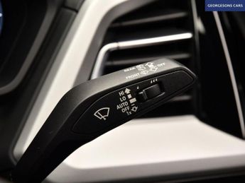 AUDI Q4 E-TRON 35 Sport SUV 5dr Electric Auto 55kWh (170 ps)