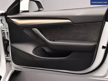 TESLA Model 3 Long Range Saloon 4dr Electric Auto RWD (282 ps)