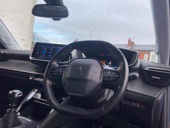 PEUGEOT 2008 1.2 PureTech Allure SUV 5dr Petrol Manual Euro 6 (s/s) (130 ps)