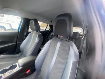 PEUGEOT 2008 1.2 PureTech Allure SUV 5dr Petrol Manual Euro 6 (s/s) (130 ps)