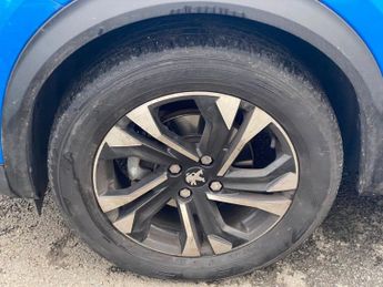 PEUGEOT 2008 1.2 PureTech Allure SUV 5dr Petrol Manual Euro 6 (s/s) (130 ps)