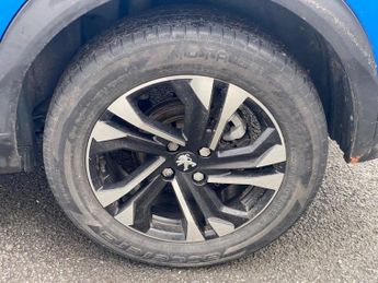 PEUGEOT 2008 1.2 PureTech Allure SUV 5dr Petrol Manual Euro 6 (s/s) (130 ps)