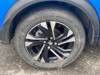 PEUGEOT 2008 1.2 PureTech Allure SUV 5dr Petrol Manual Euro 6 (s/s) (130 ps)