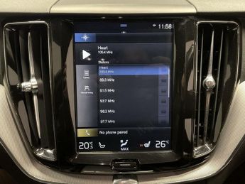 VOLVO XC60 2.0 B4 MHEV R-Design SUV 5dr Diesel Hybrid Auto AWD Euro 6 (s/s)