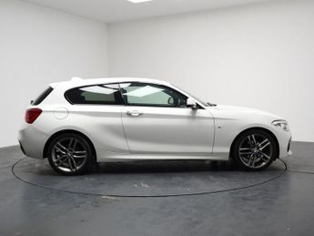 BMW 1 SERIES 1.5 118i M Sport Hatchback 3dr Petrol Auto Euro 6 (s/s) (136 ps)
