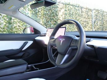 TESLA Model 3 Standard Range Plus Saloon 4dr Electric Auto RWD (241 bhp)