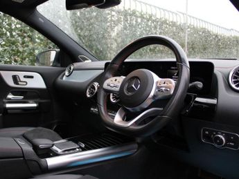 MERCEDES-BENZ EQA EQA 250 66.5kWh AMG Line (Premium Plus) SUV 5dr Electric Auto (1