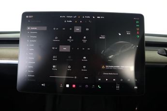 TESLA MODEL Y (Dual Motor) Long Range Auto 4WDE 5dr