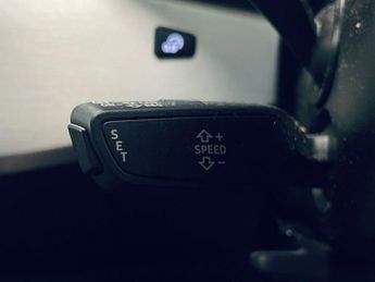 AUDI A4 AVANT 2.0 TDI 35 S line Estate 5dr Diesel S Tronic Euro 6 (s/s) (163 p