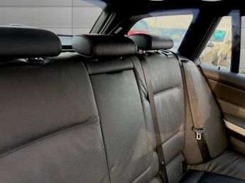 BMW 3 SERIES 3.0 330i M Sport Touring 5dr Petrol Auto Euro 4 (272 ps)